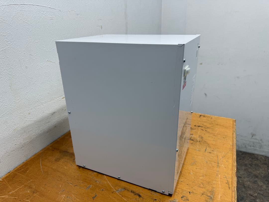 TOTO　小型温水器　元止め式　温度約６０℃　２０２３年製　REM12A