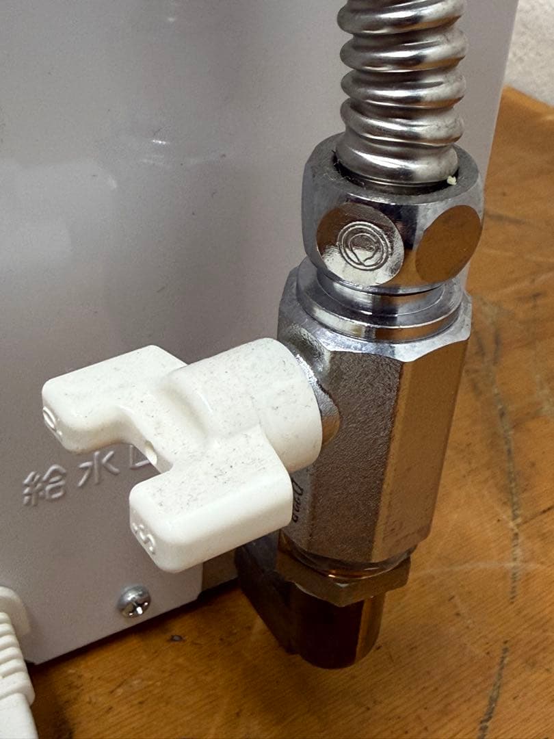 TOTO　小型温水器　元止め式　温度約６０℃　２０２３年製　REM12A