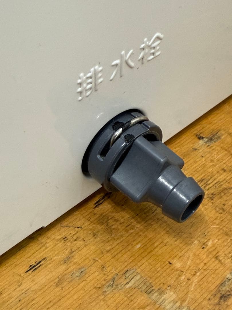 TOTO　小型温水器　元止め式　温度約６０℃　２０２３年製　REM12A