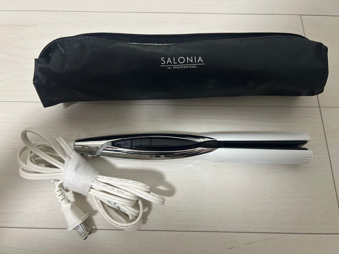 【即日発送&値下げ依頼○】Refa ストレートヘアアイロン 　 ※収納ケース付き