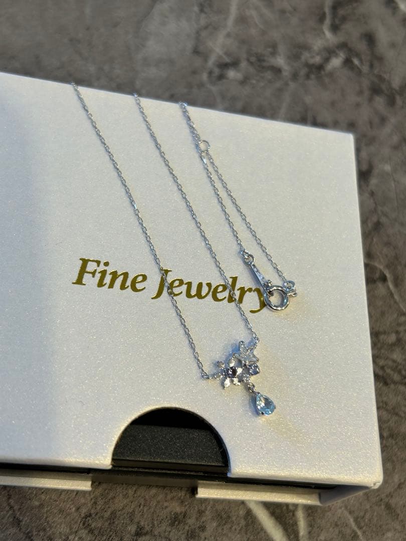 TAKE UP K10 WG ネックレス　雪の結晶　しずく　星形　ジルコニア