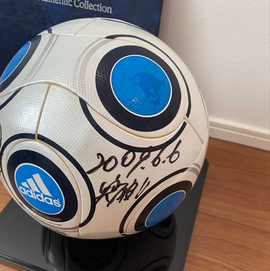 ノ*ム様 【激レア→9/50】日の丸戦士「中村憲剛選手」の限定直筆サイン公式球！