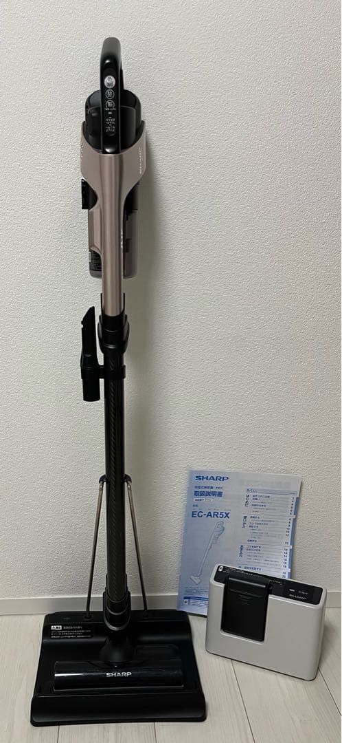 SHARP充電式掃除機EC-AR5X