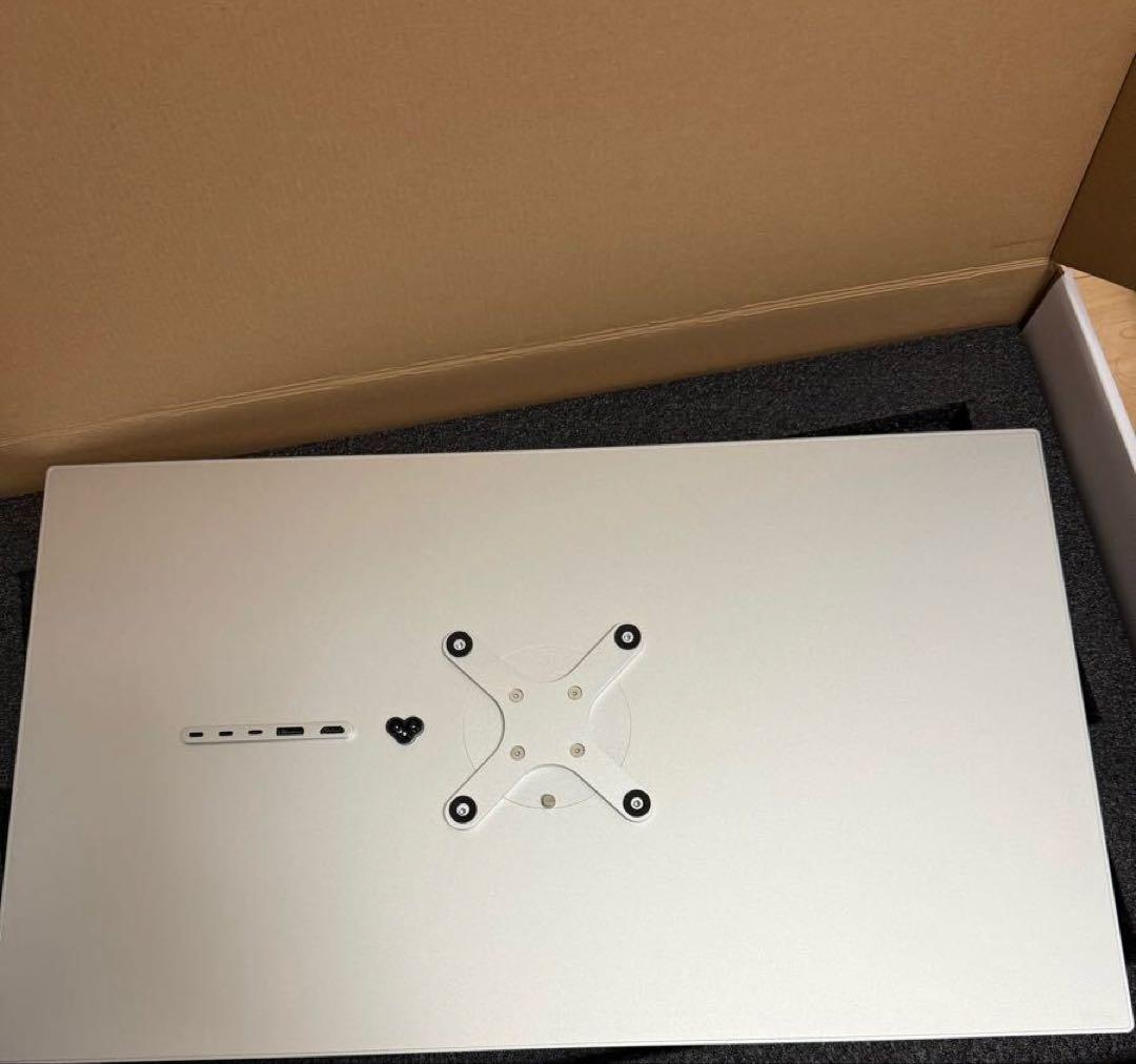 Kuycon G27P 27inch 5Kモニター