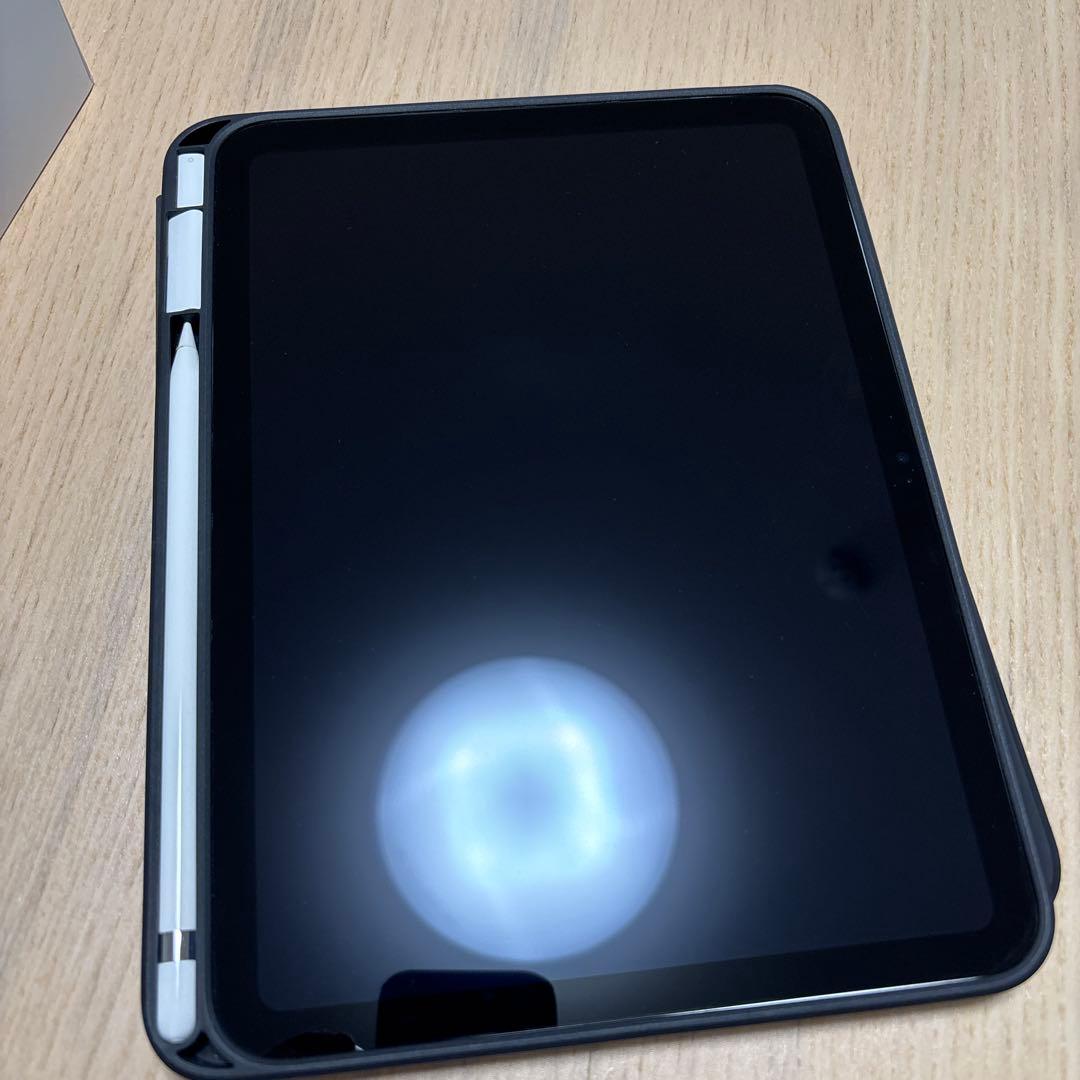 美品Apple iPad (第10世代)