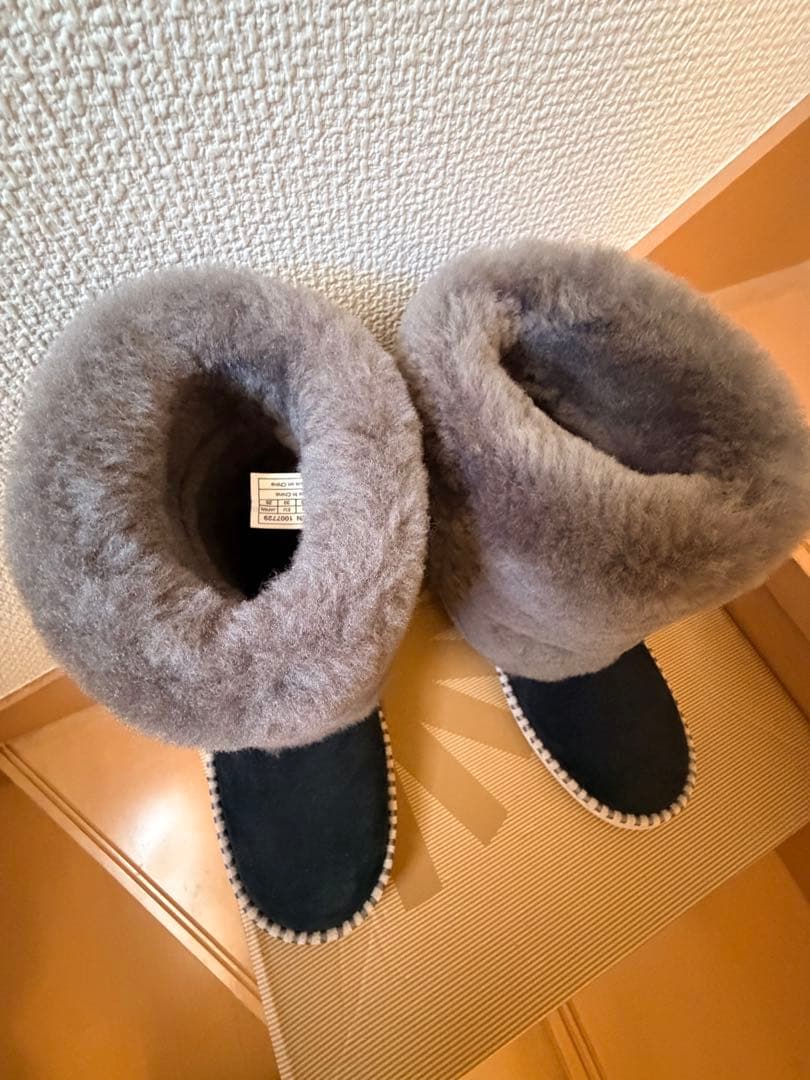 新品未使用 UGG australia ムートンブーツ KESTREL 25