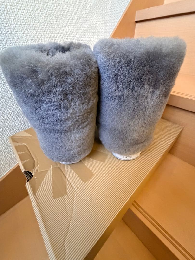 新品未使用 UGG australia ムートンブーツ KESTREL 25