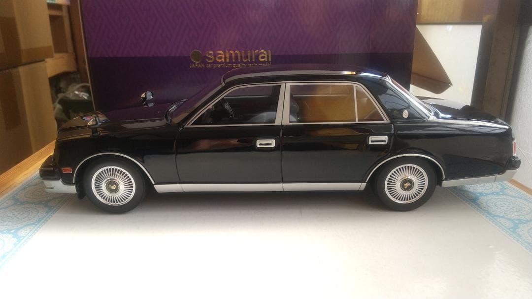 1/18 トヨタ センチュリー KSR18002BK ブラック／新品