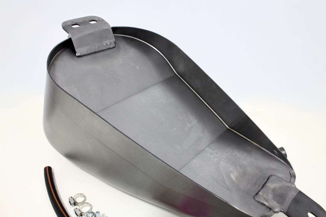 ★-13新品・未使用　ドラッグスター400　スポーツスタータンクKIT　取説付き