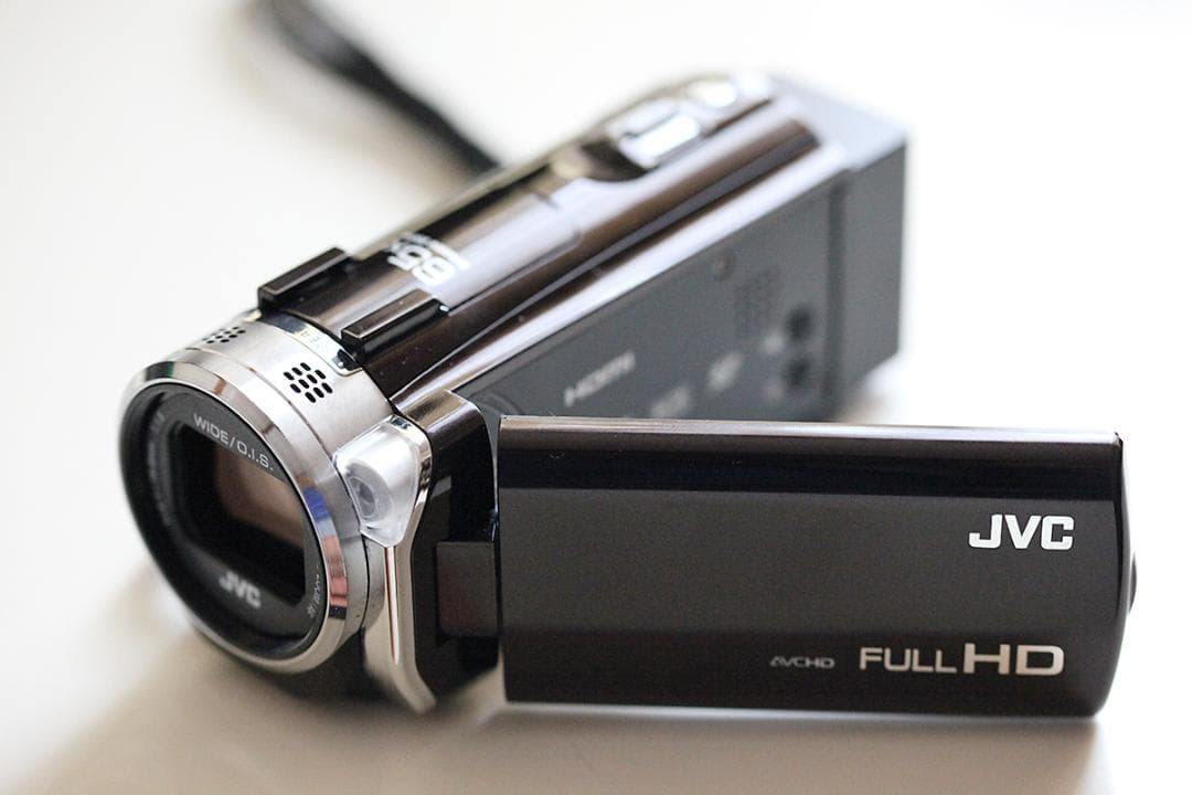 さくら家族、JVC Everio ビデオカメラ Q684