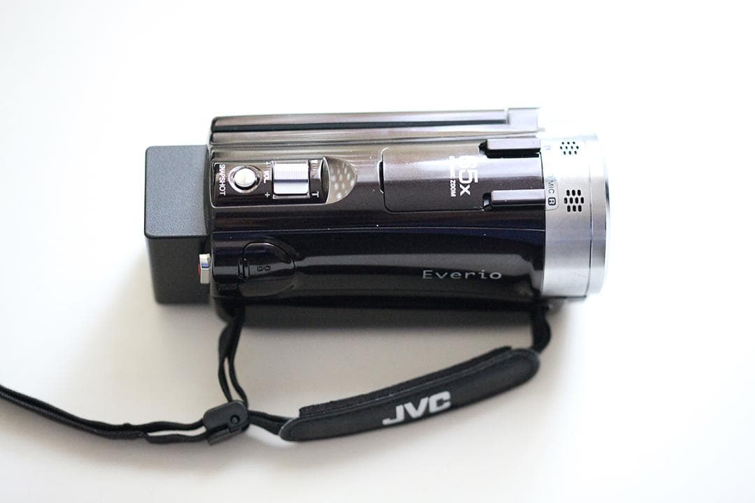 さくら家族、JVC Everio ビデオカメラ Q684