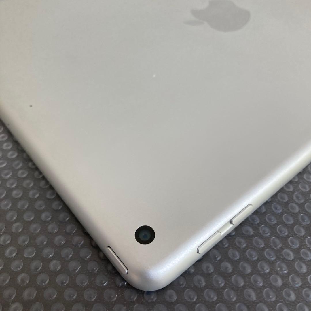 193 電池最良好☆比較的美品☆iPad6第6世代 128GB WIFIモデル☆