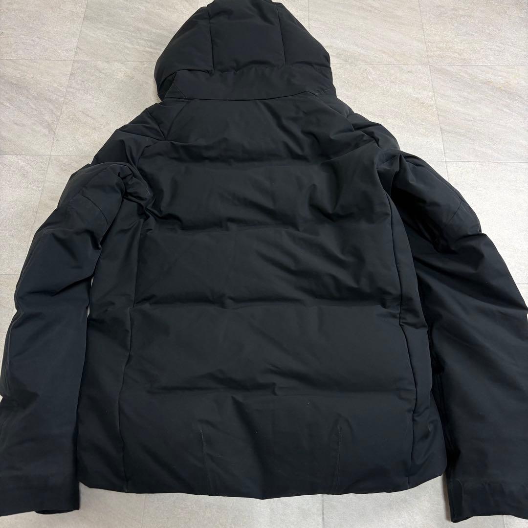 水沢ダウン　DESCENTE デサント オルテライン　マウンテニア　ダウンS 黒