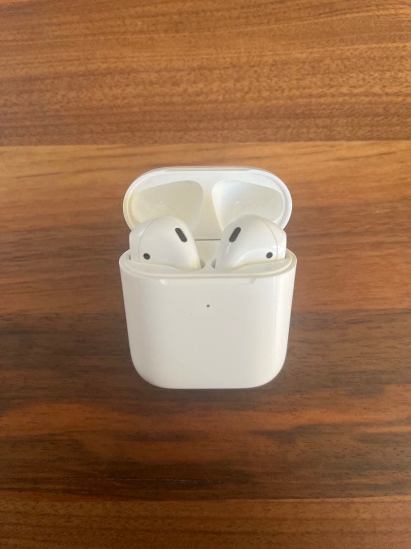 【正規品】AirPods第二世代　本体 ホワイト