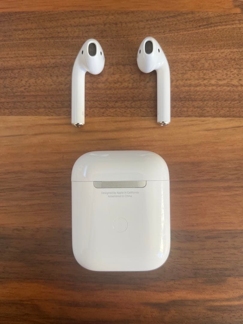 【正規品】AirPods第二世代　本体 ホワイト