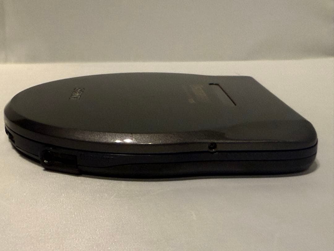 SONY D-777 ポータブルCDプレーヤー ジャンク品 A