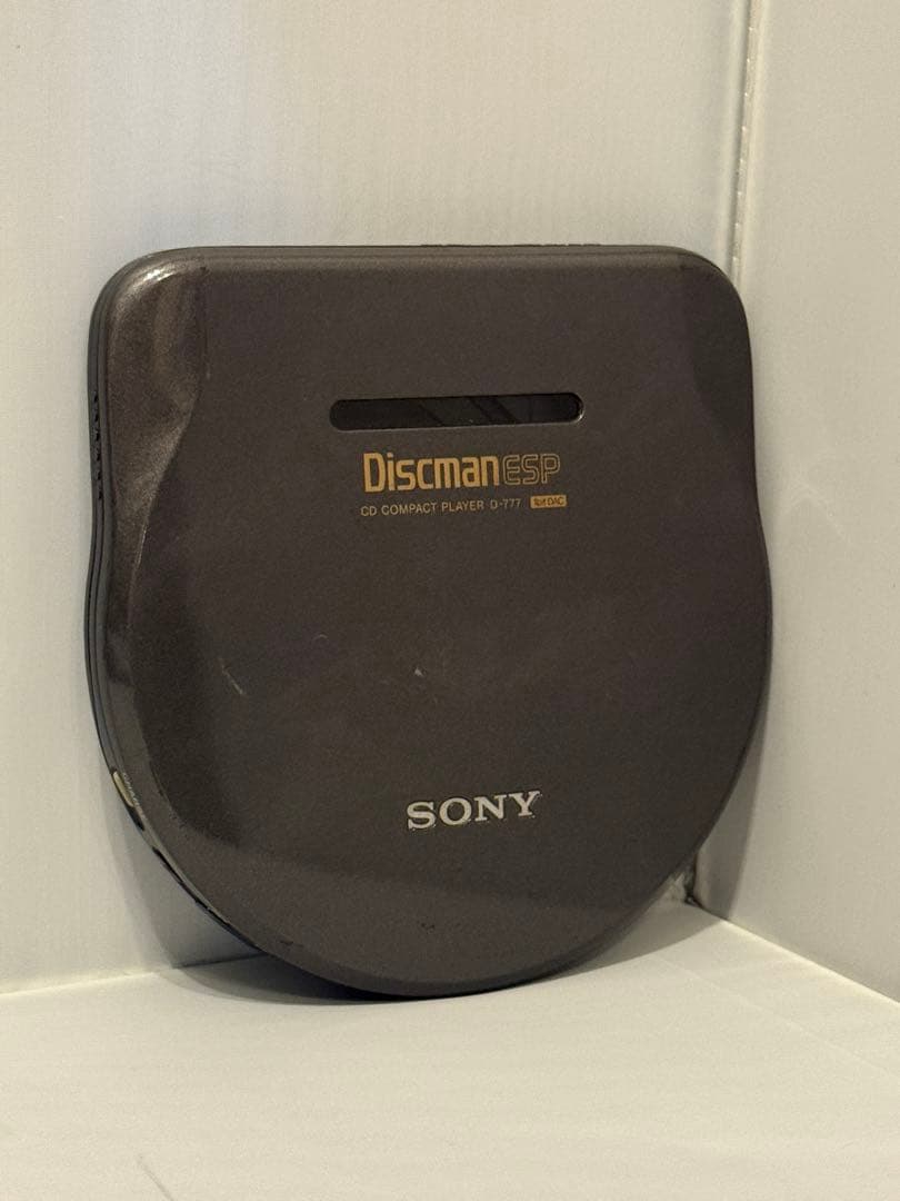 SONY D-777 ポータブルCDプレーヤー ジャンク品 A