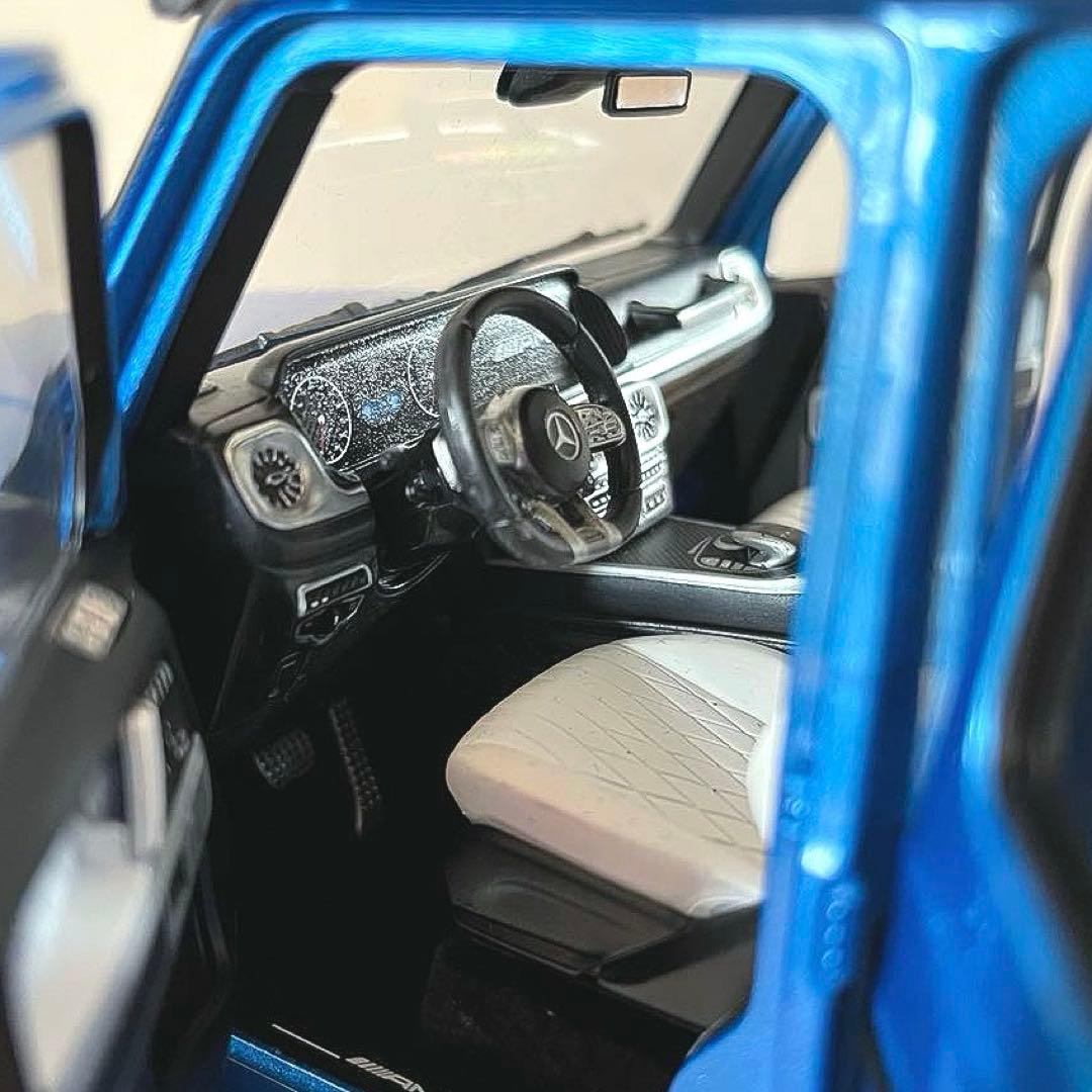 【ミニカー 美品】1/18 メルセデスベンツ AMG G63 4x4 Gクラス