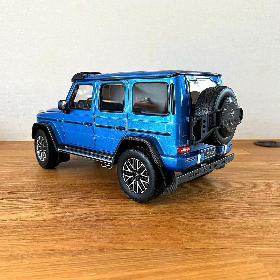 【ミニカー 美品】1/18 メルセデスベンツ AMG G63 4x4 Gクラス