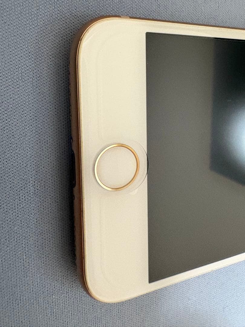 i Phone 8 Gold 64GB　SIMフリー（Apple通販）
