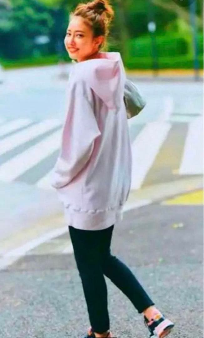 【訳アリ】エイトン ATON パーカー フーディー ユニセックス ピンク 完売