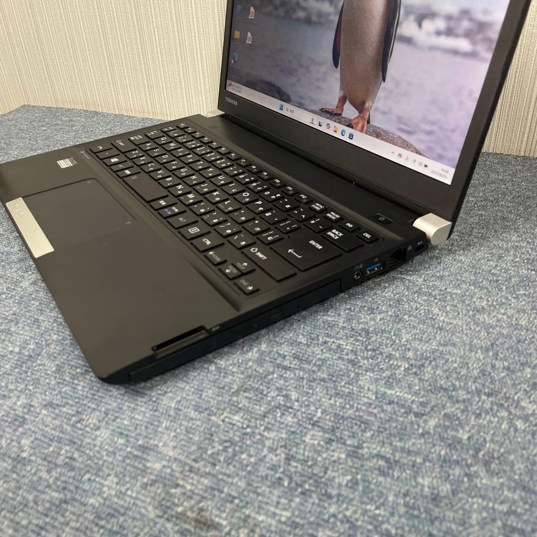 美品　東芝　ノートパソコン　Windows11 オフィス付き　　SSD