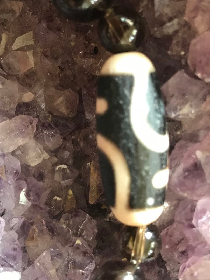 土日限定大幅値下げ‼️希少‼️老礦宝瓶天珠×風化金剛虎牙三眼天珠ブレスレット