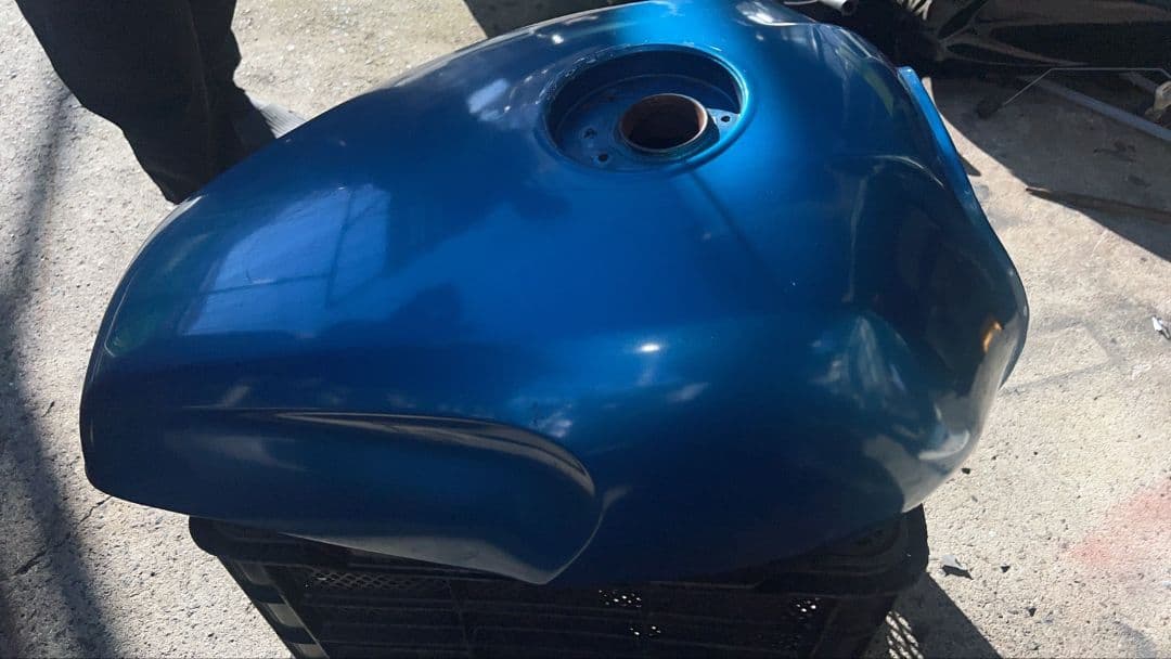 ヤマハ XJR400R 4HM タンク