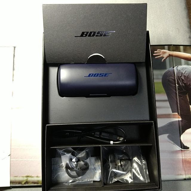 ヘッドホン BOSE SOUNDSPORT FREE BRIGHT ORANGE