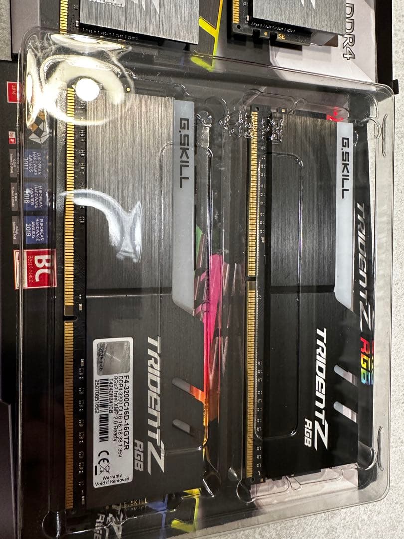 m*7様 G.Skill Trident Z RGB 3200C DDR4 8G