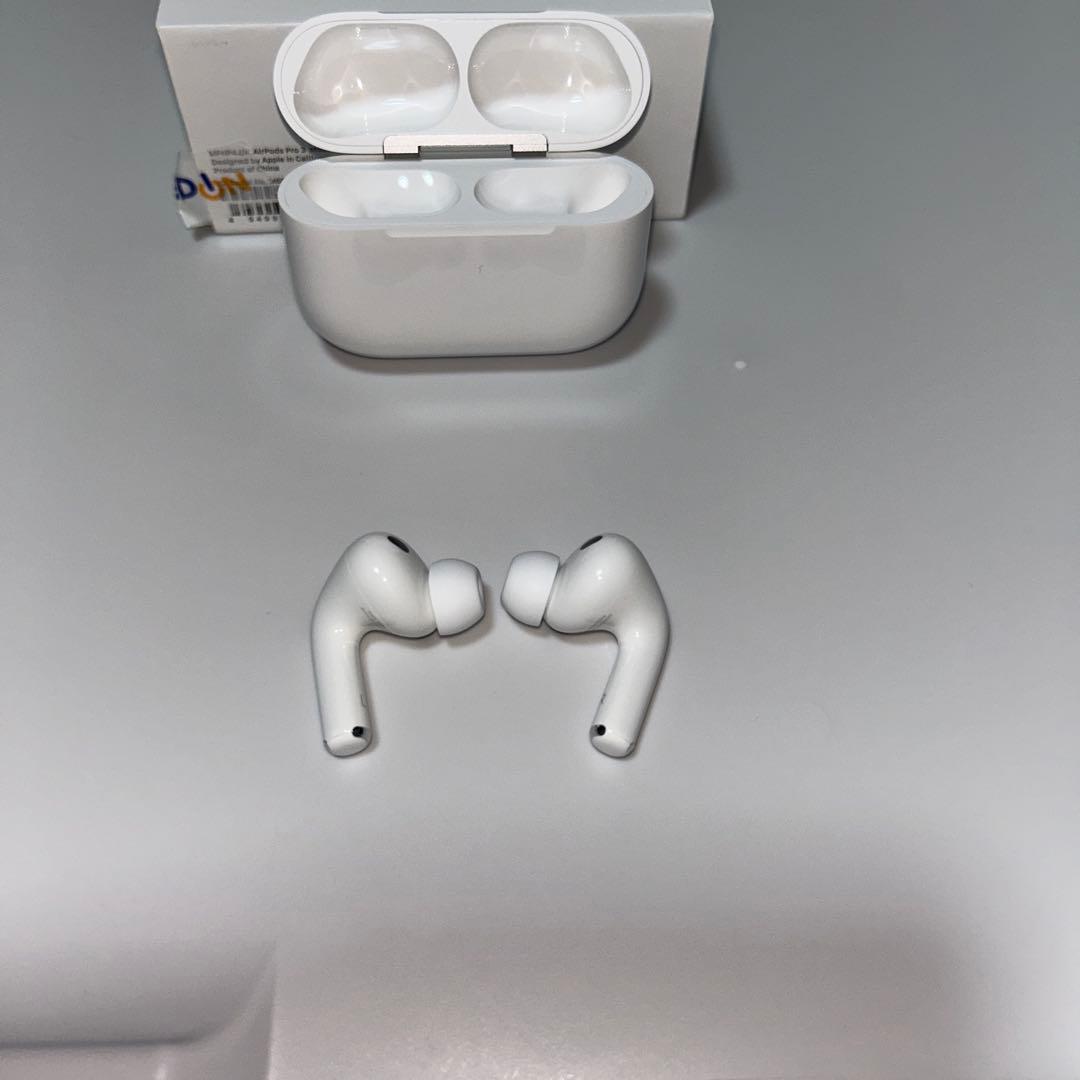 Apple AirPods Pro 3 ＋ケース