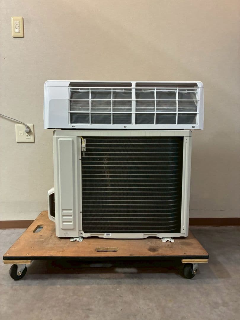 2117 アイリスオーヤマ【IKF-224W】2023年製 6畳 エアコン 中古