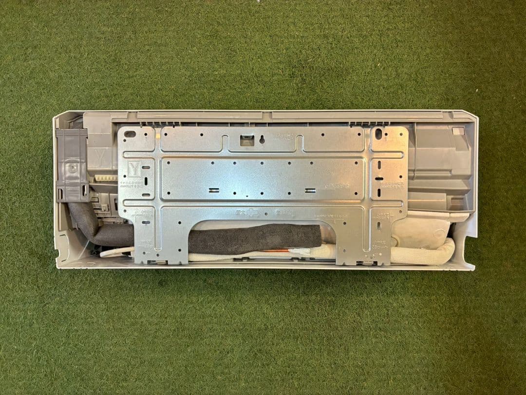 2117 アイリスオーヤマ【IKF-224W】2023年製 6畳 エアコン 中古