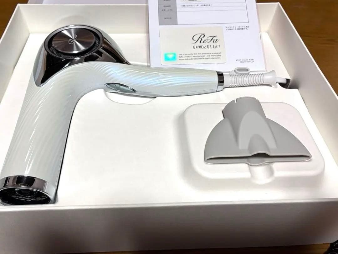 2024年製‼️ リファ ビューテックドライヤー