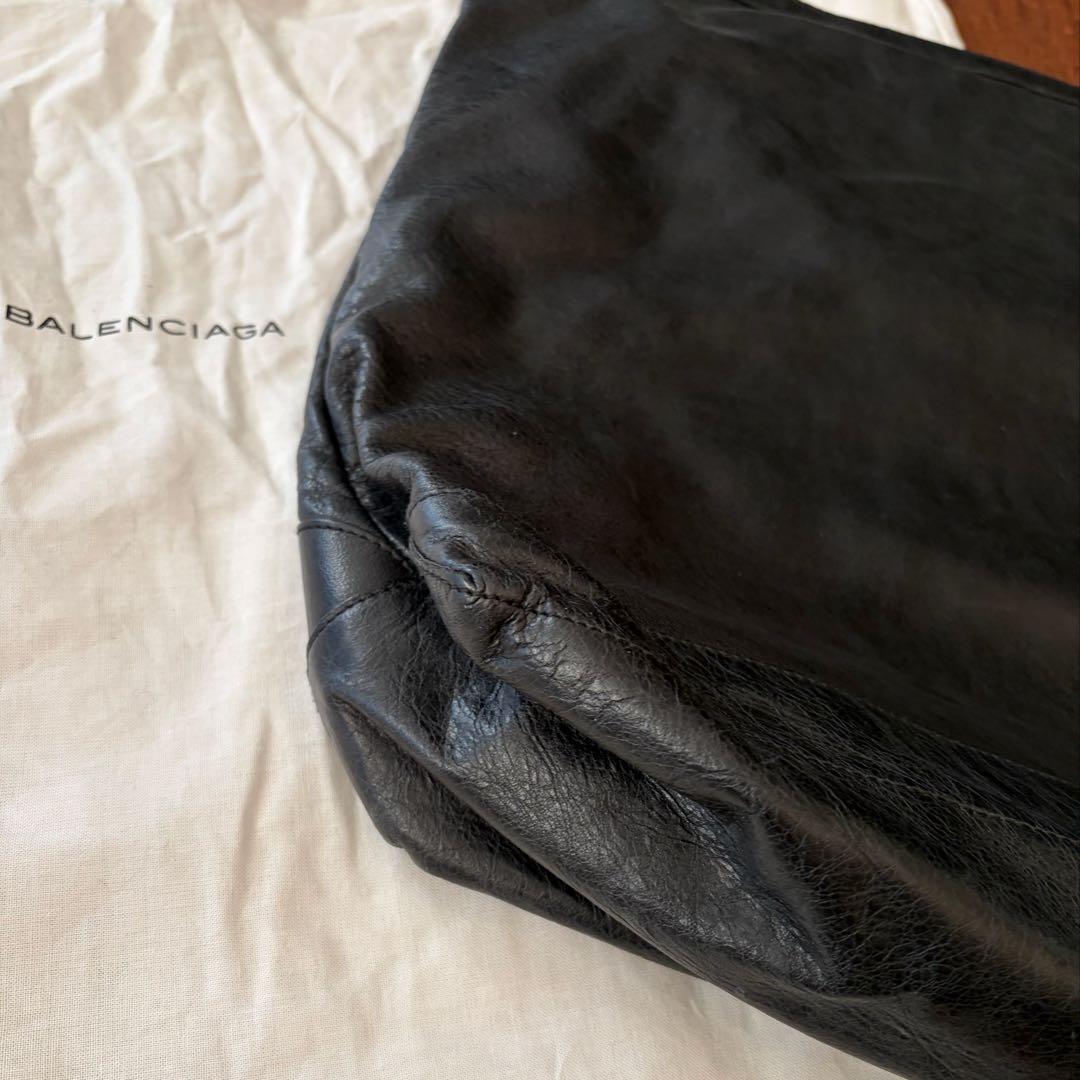 BALENCIAGA THE MENS DAY レザー ショルダーバッグ