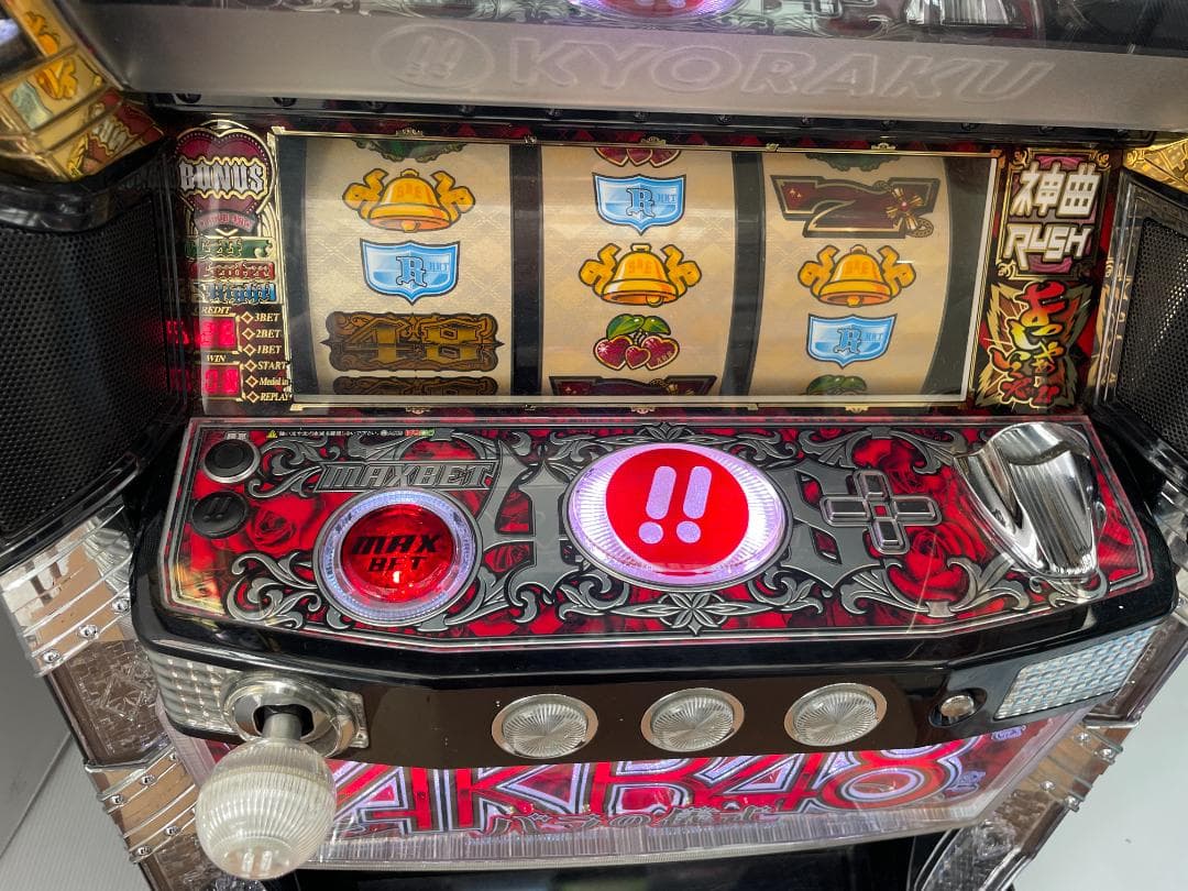 パチスロ実機 パチスロ AKB48 バラの儀式　10c21