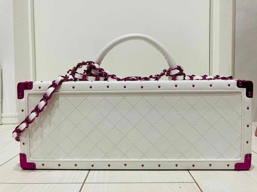 新品　未開封　エンジェル シャンパン バレンタイン限定 2024版