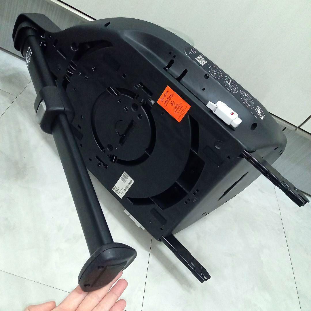 極美品♡【cybex】クラウドZ2(シンプリーフラワーズ) ＆ ベースZ2