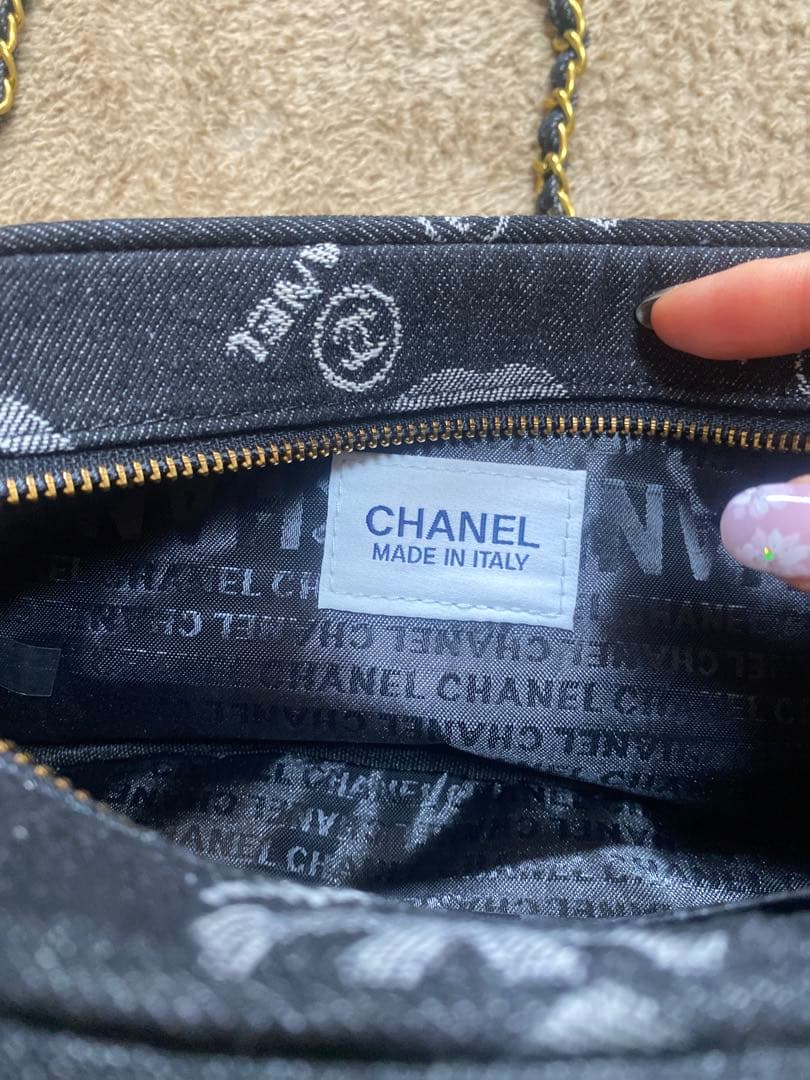 CHANEL デニム ロゴショルダーバッグ　ノベルティ