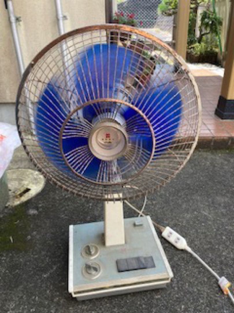 ナショナルレトロな扇風機ジャンク