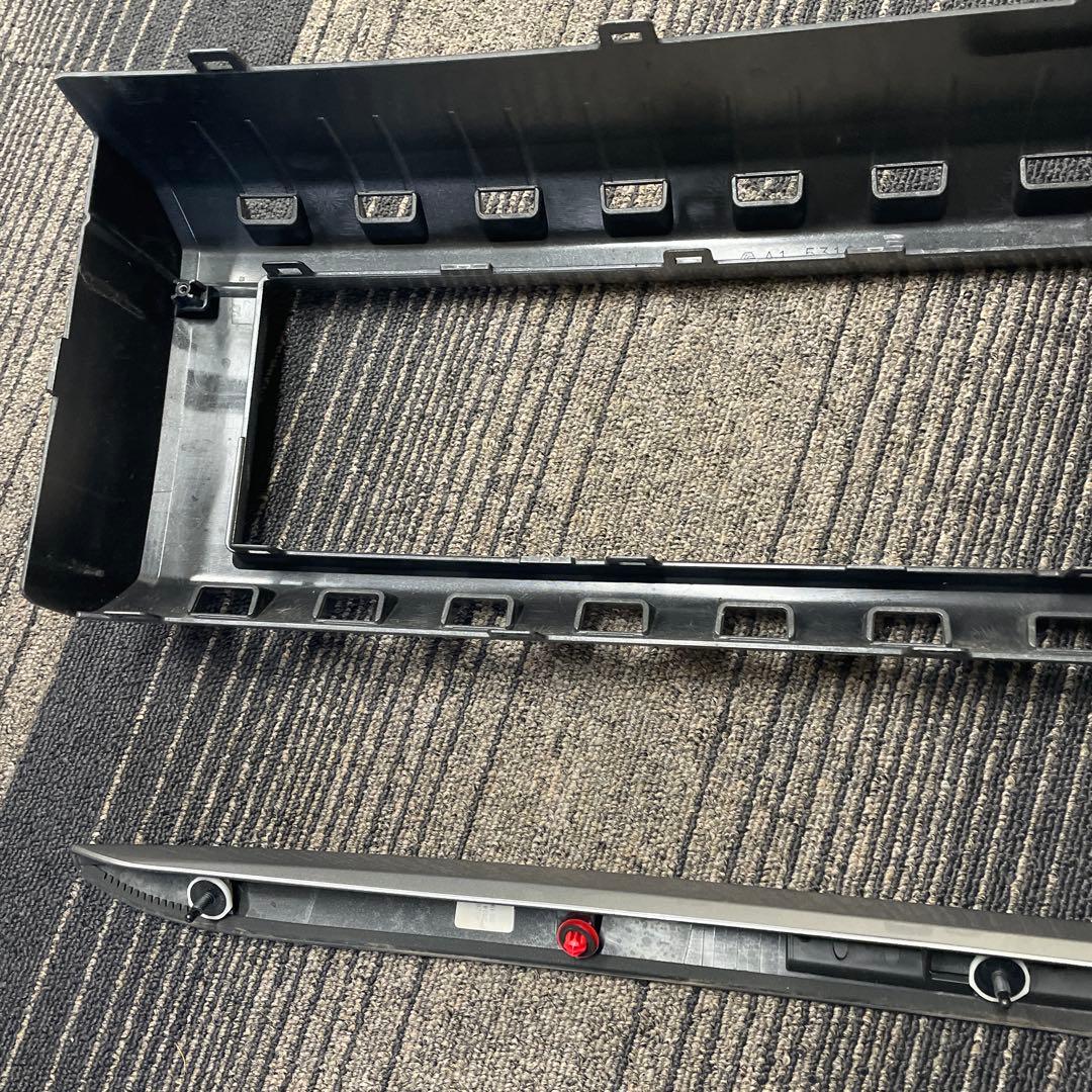 最終値下げ『純正』トヨタ ランドクルーザー250用 フロントグリル等4点セット