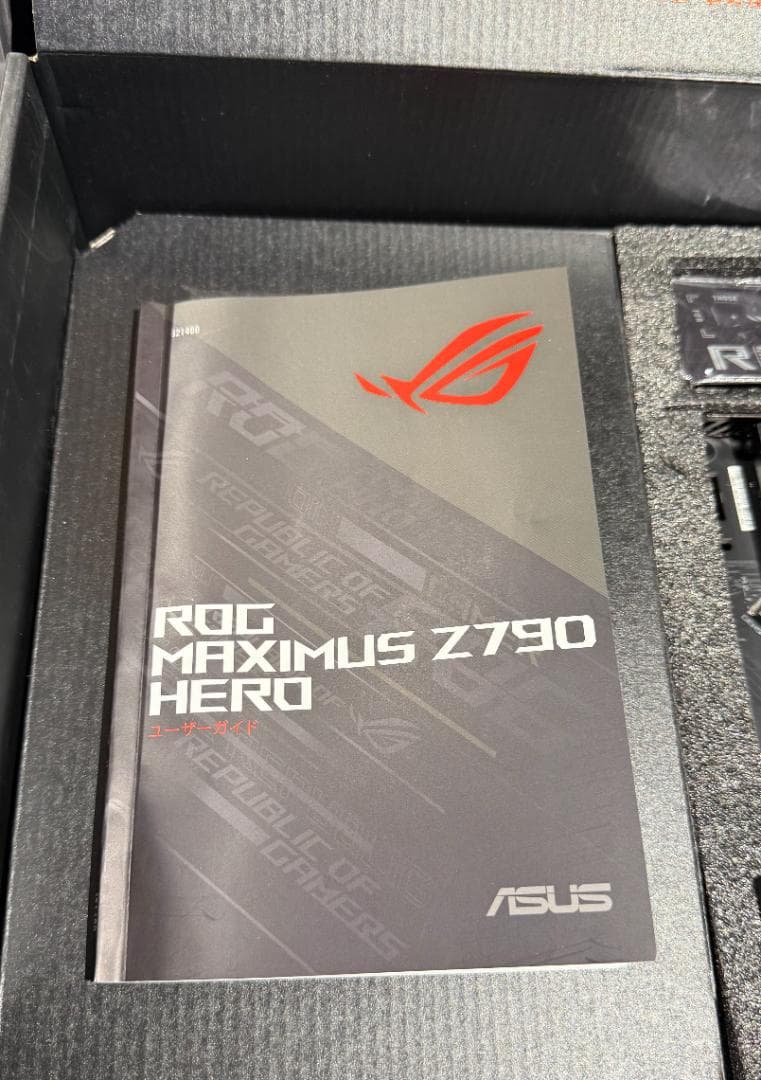 なお　PCパーツ（MB、CPU、メモリ、SSD４TB、電源）