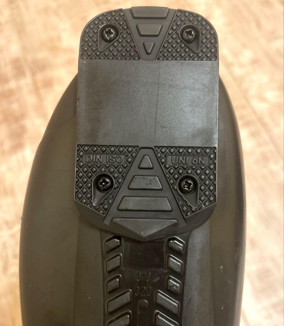 ◾️HEAD スキーブーツ CARVE7.5 31-32㎝