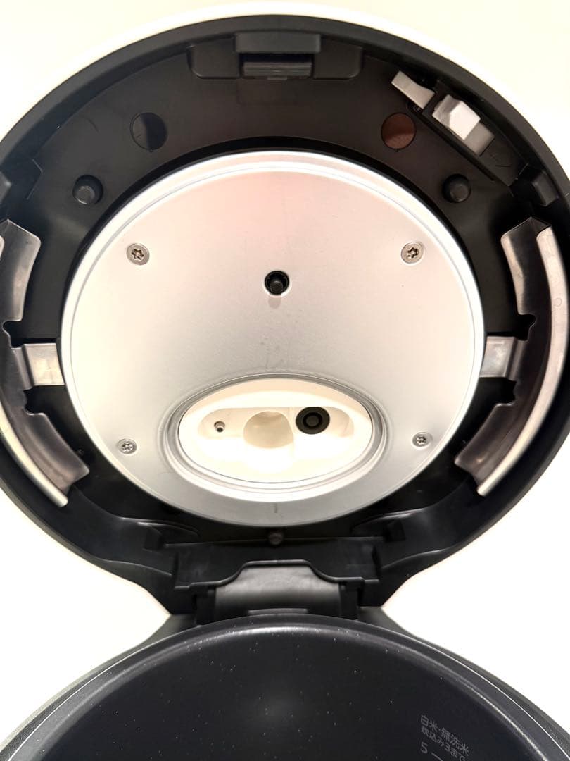 美品★パナソニック 炊飯器 5合 圧力IH SR-R10A-W 2024年製