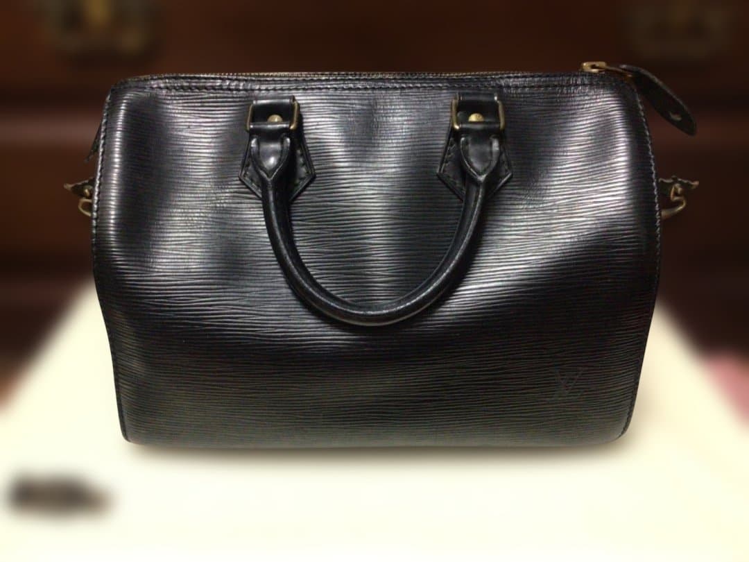 ルイヴィトン　エピレザー 黒 ハンドバッグ