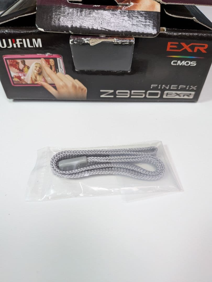 【極美品】FUJIFILM FINEPIX Z950EXR ピンクゴールド