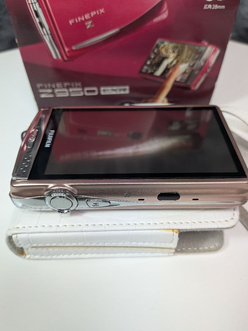 【極美品】FUJIFILM FINEPIX Z950EXR ピンクゴールド