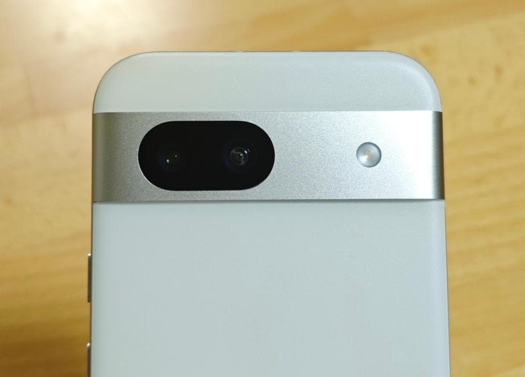 美品 Google Pixel 8a 128GB Porcelain