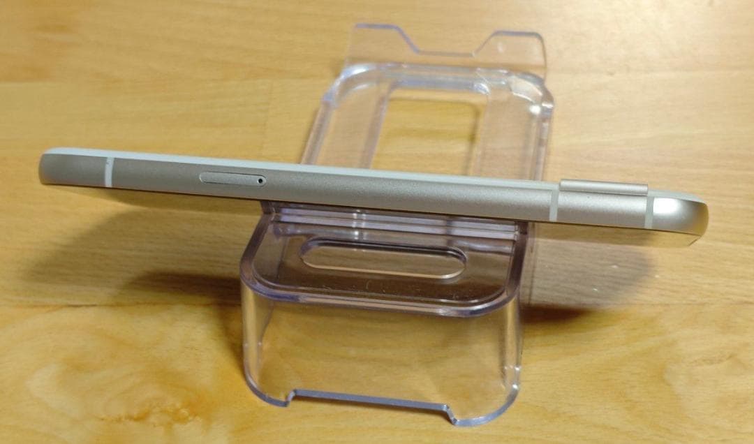 美品 Google Pixel 8a 128GB Porcelain