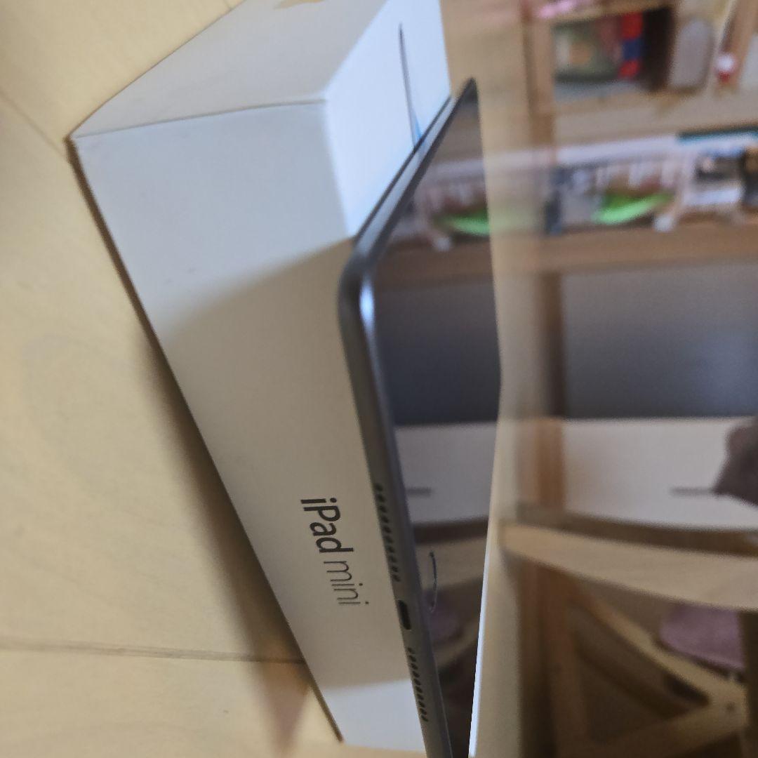 ipadmini 第5世代　（電源付かない）